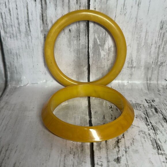 Vintage Bakelite Bangle Cuff Bracelet Butterscotch set of 2 - Picture 1 of 6
